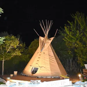 Nuit En Cheyenne Tipi à 500m De La , Cancale France