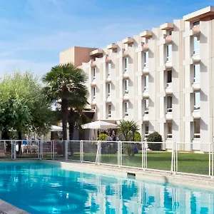 Novotel Aeroport Cap 3000 Hotel