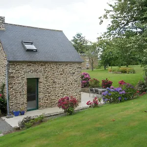 Les Hirondelles , Baguer-Pican France