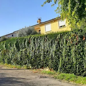 Ma Maison Fleurie Proche Aéroport, Eurexpo , Janneyrias France