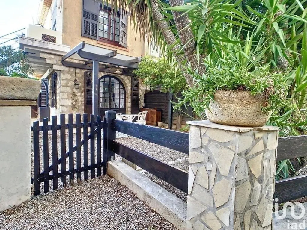 Appartement 1Piece Avec Jardin Dans Mas De Caractere Saint-Laurent-du-Var France